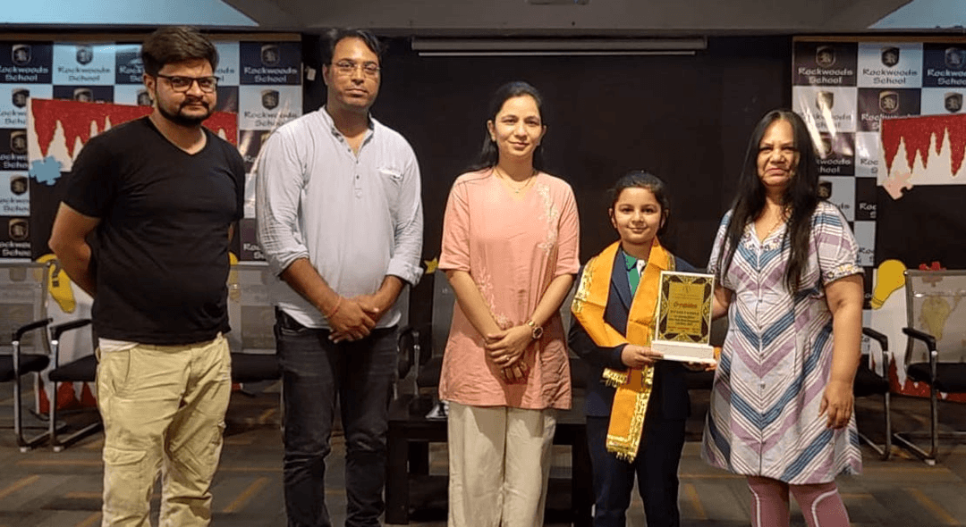 उदयपुर की उभरती प्रतिभा 8 वर्षीय कियाना परिहार के एशियन यूथ चैंपियनशिप 23 में गोल्ड जीतने पर ज़िला शतरंज संघ उदयपुर द्वारा किया गया सम्मान
